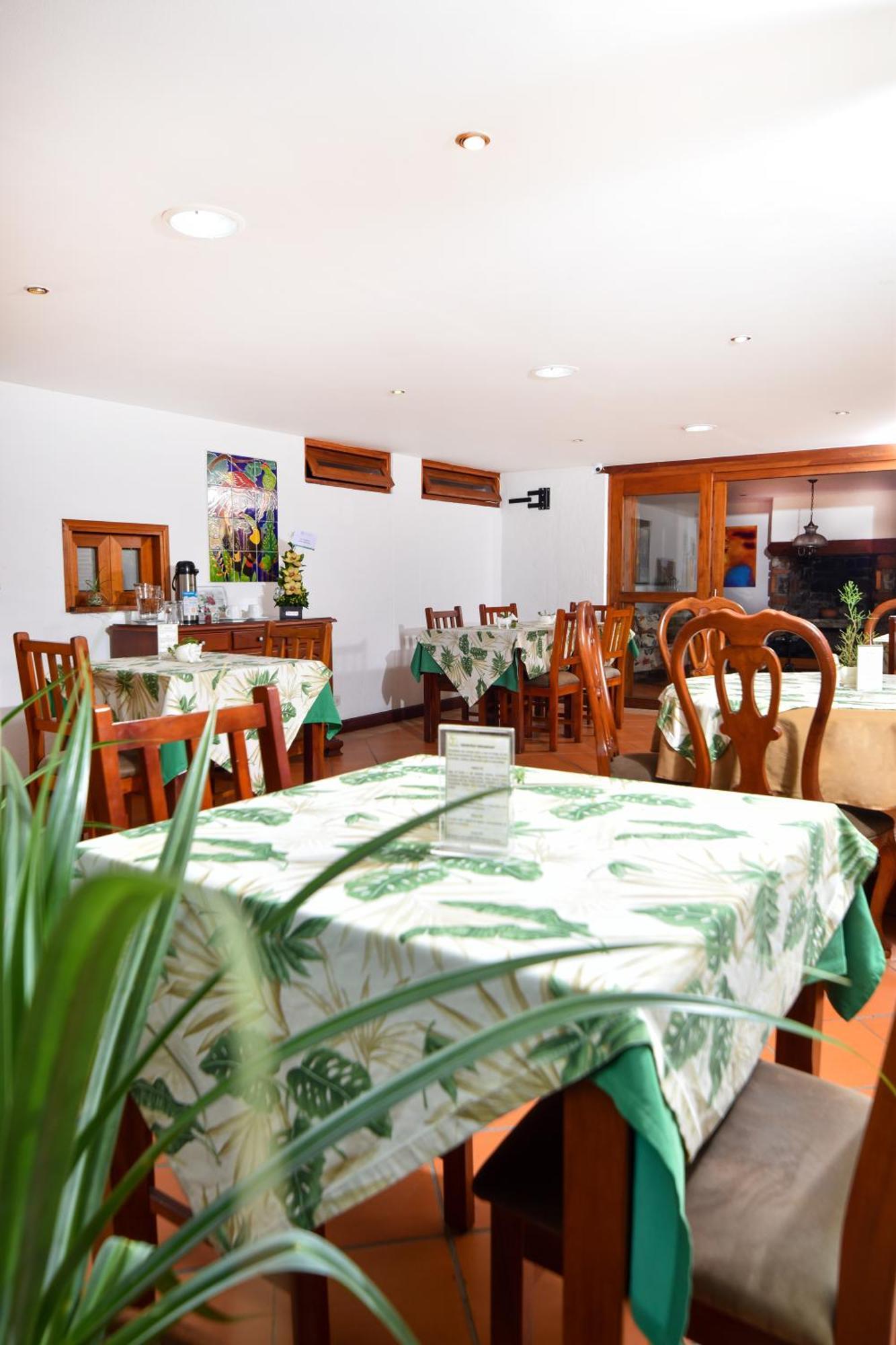 La Campana Hotel Boutique Меделин Екстериор снимка