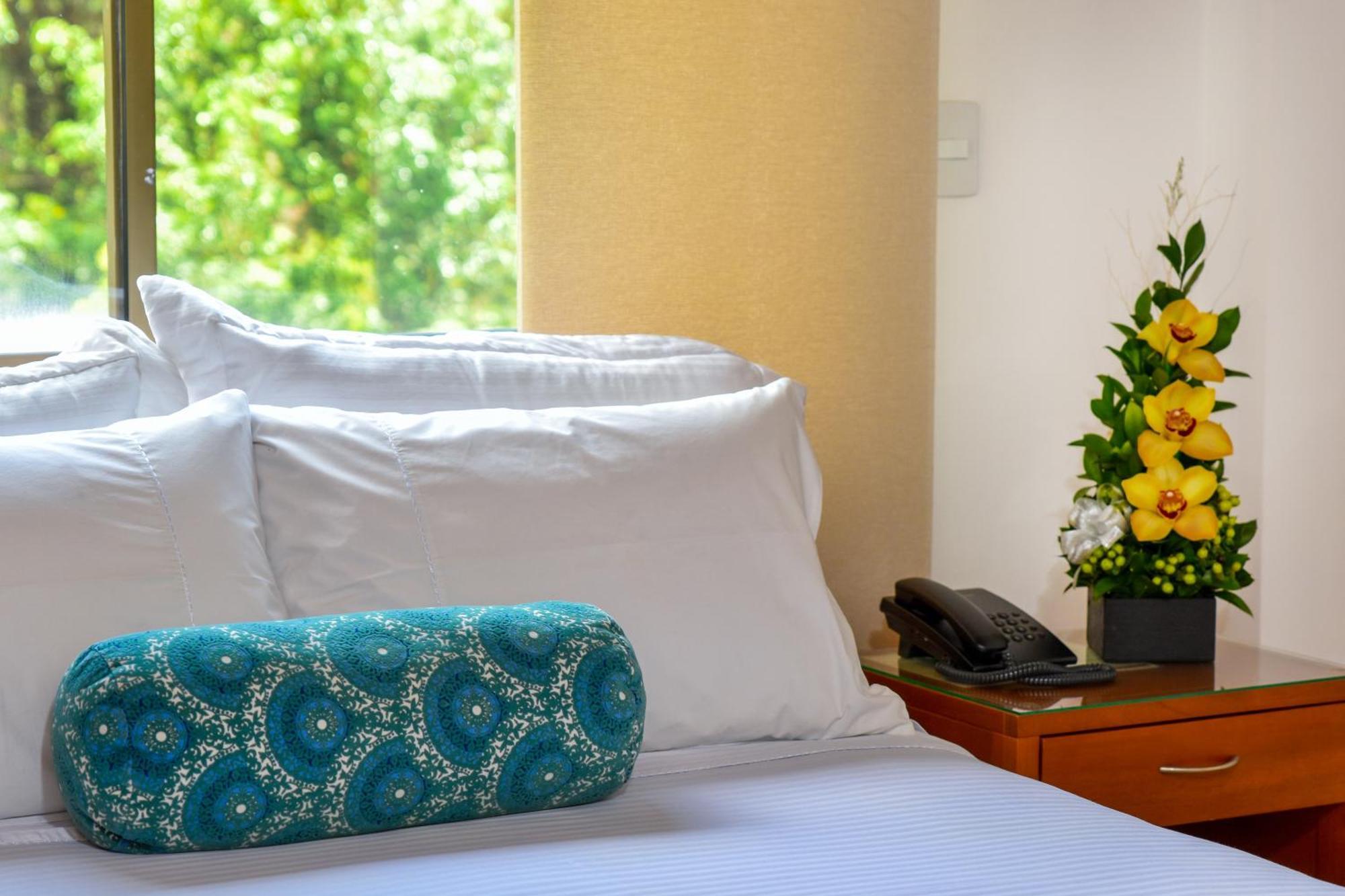 La Campana Hotel Boutique Меделин Екстериор снимка