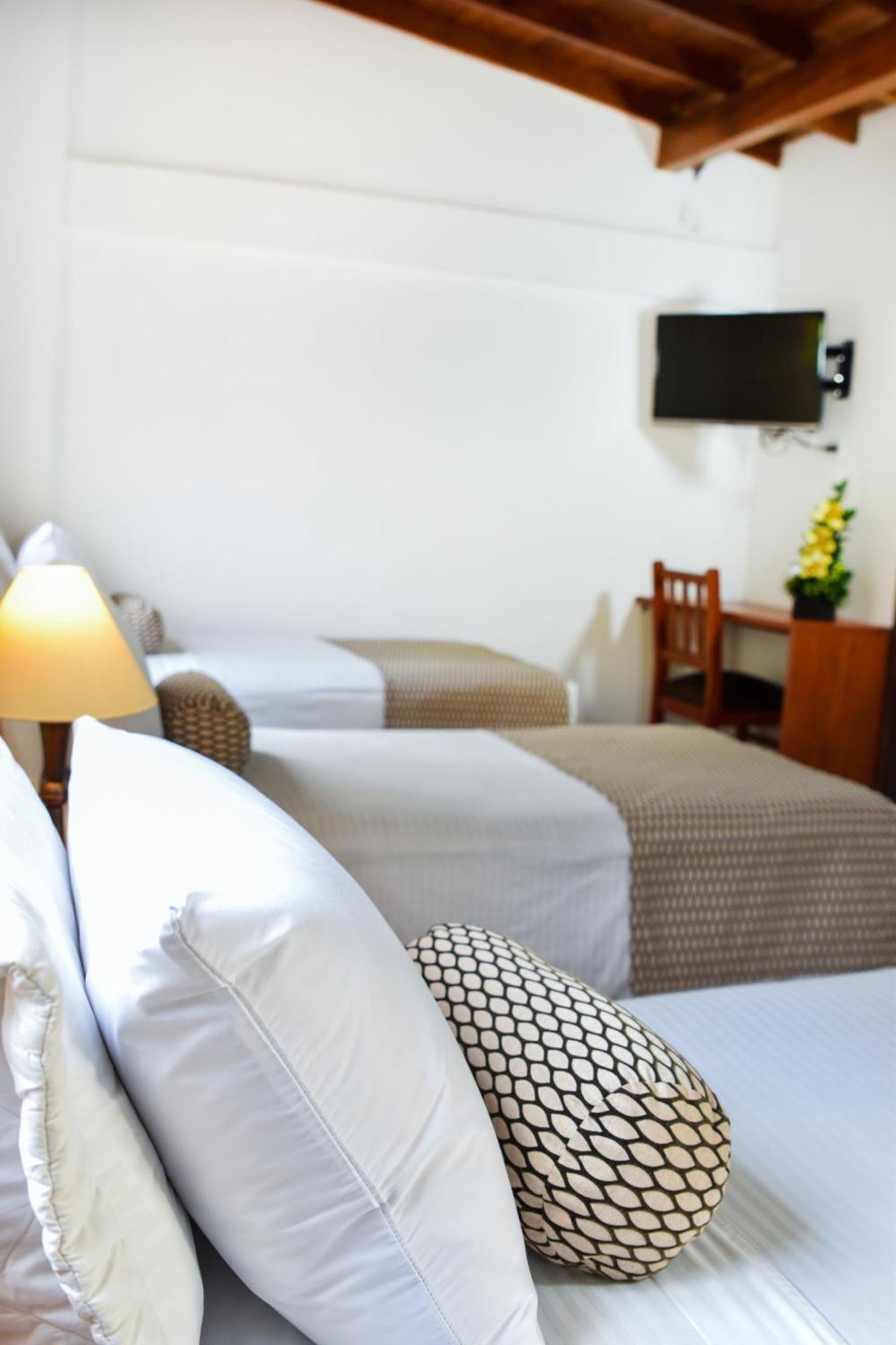 La Campana Hotel Boutique Меделин Екстериор снимка